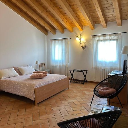 Casa Vacanze Ricca Vigna Вальдобб'ядене Екстер'єр фото